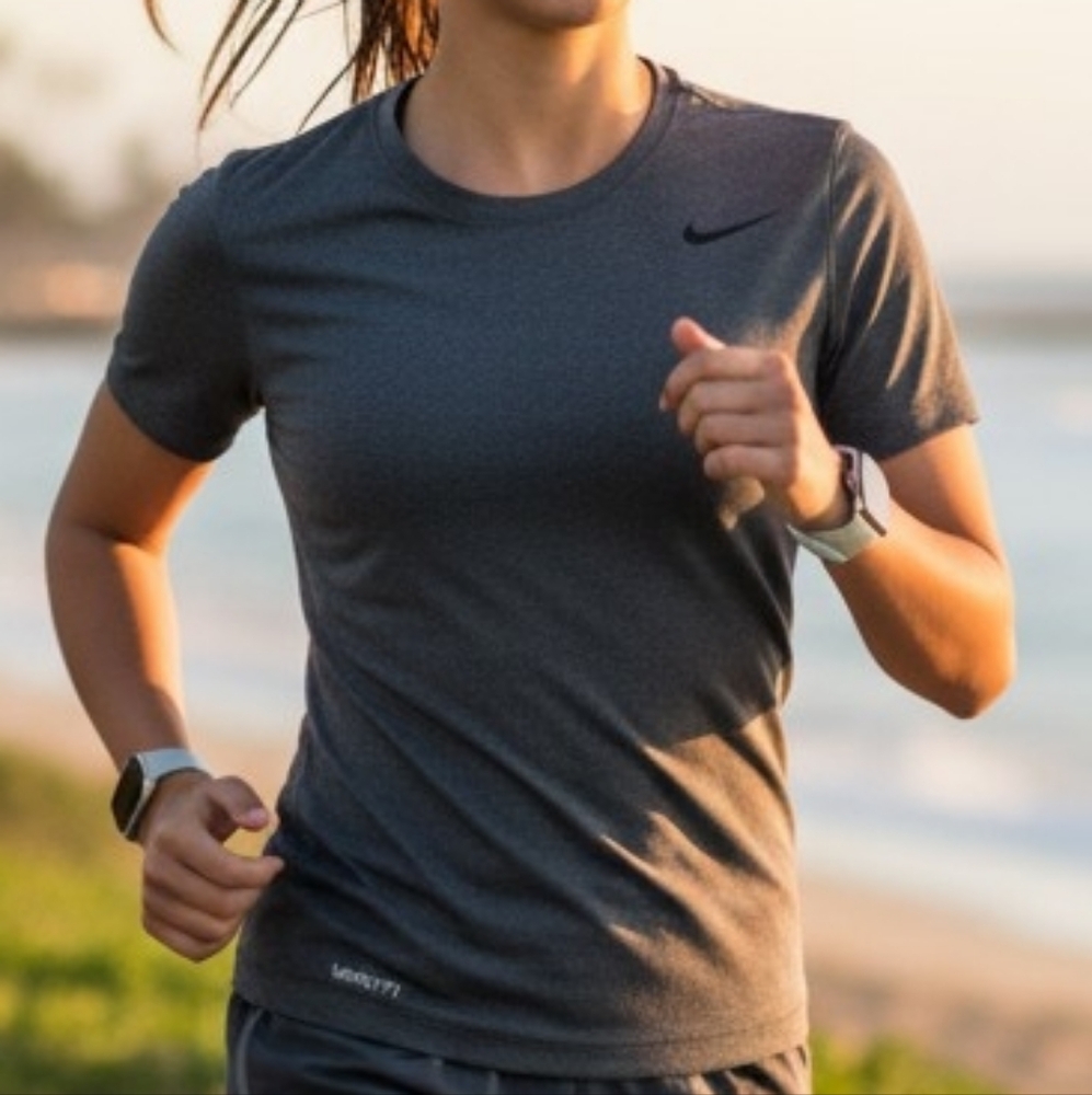 Nike Fit Dry Gray Pullover Active Wear Running Tee Fitness Athleisure
